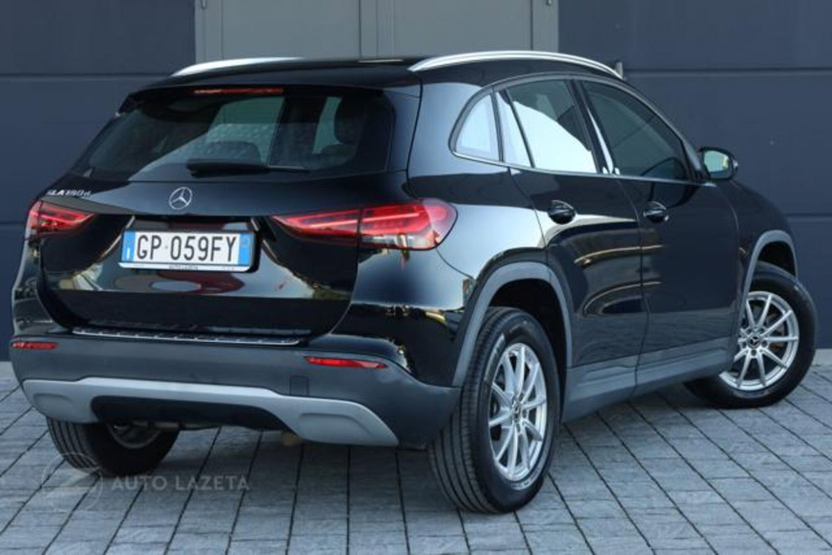 Mercedes-Benz GLA SUV 180 d Automatic Business (3)