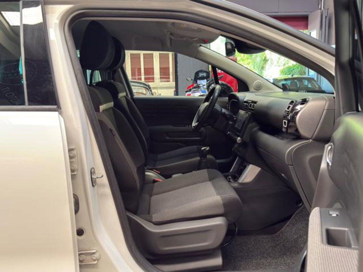 Citroen C3 Aircross PureTech 82 Shine (13)