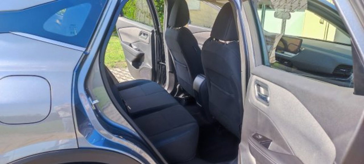 Nissan Qashqai 1.3 mhev Acenta 2wd 140cv (10)