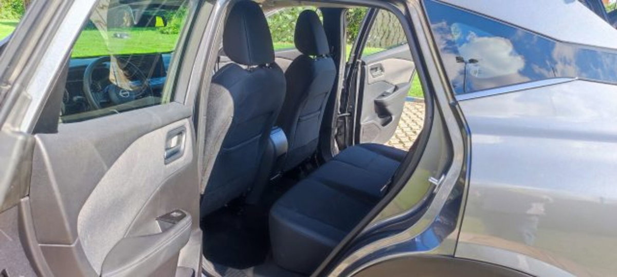 Nissan Qashqai 1.3 mhev Acenta 2wd 140cv (12)