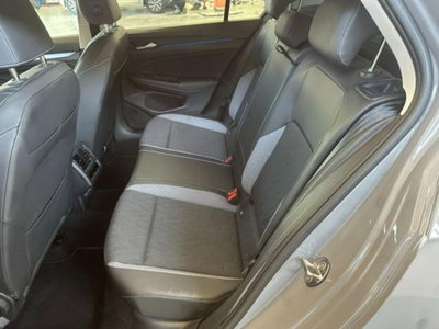 Volkswagen Golf 2.0 TDI SCR Life (12)