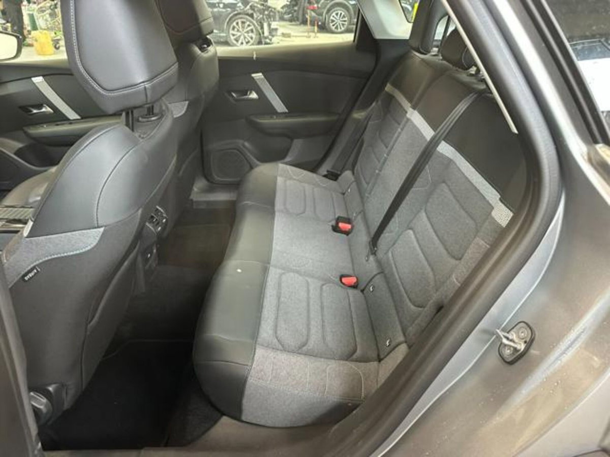 Citroen C4 BlueHDi 130 S&S EAT8 Feel Pack (13)