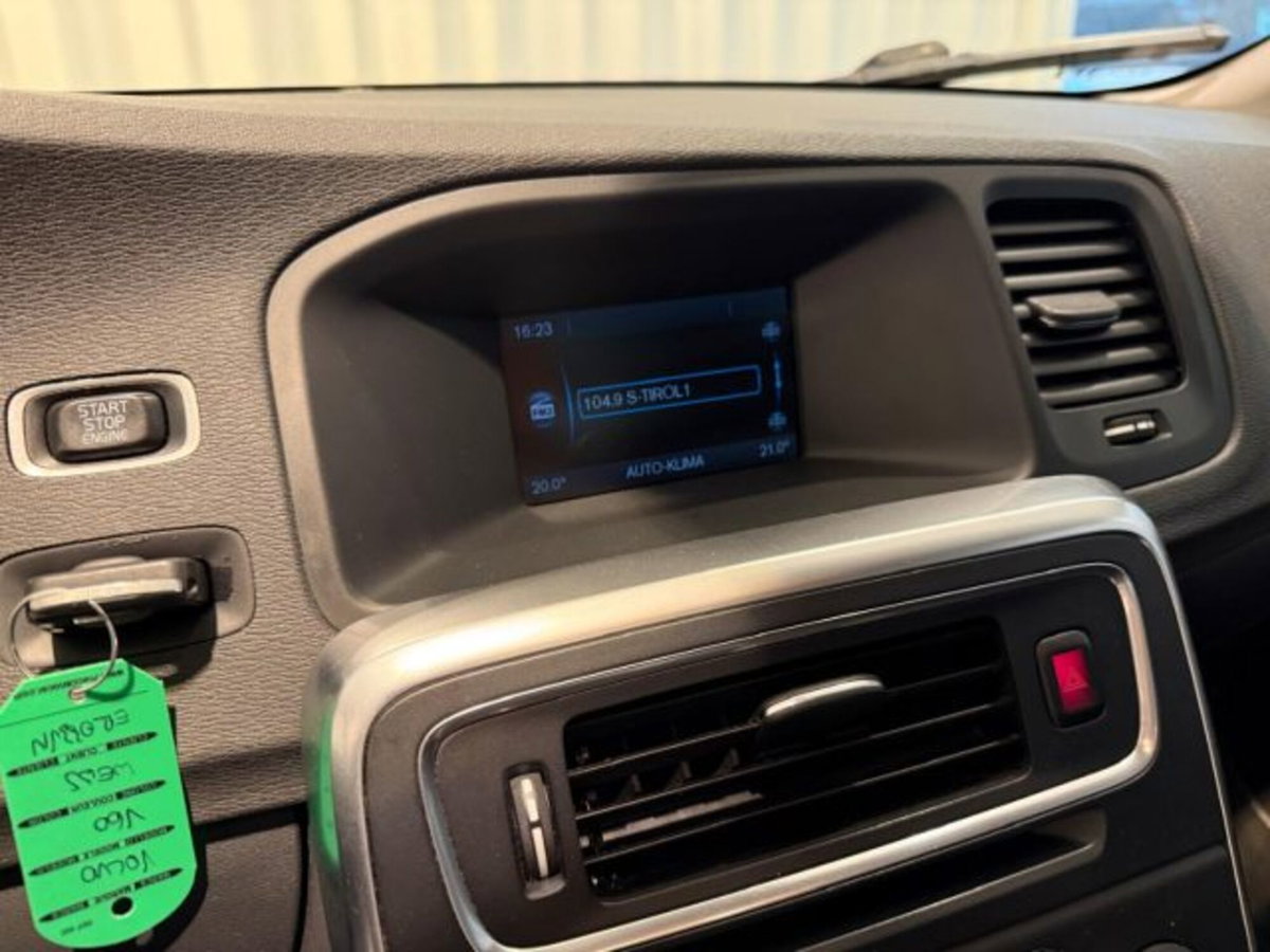 Volvo V60 D3 Business (11)