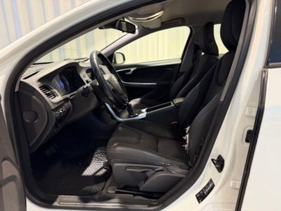 Volvo V60 D3 Business (4)