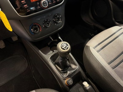 Fiat Punto Evo 1.3 Mjt 90 CV 5 porte Dualogic Sport (12)