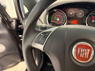 Fiat Punto Evo 1.3 Mjt 90 CV 5 porte Dualogic Sport (9)
