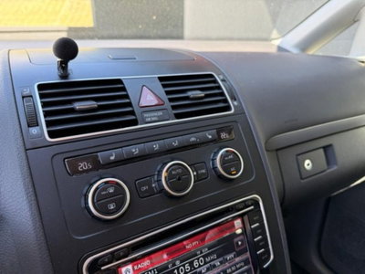 Volkswagen Touran 2.0 TDI 140 CV DSG Highline (8)