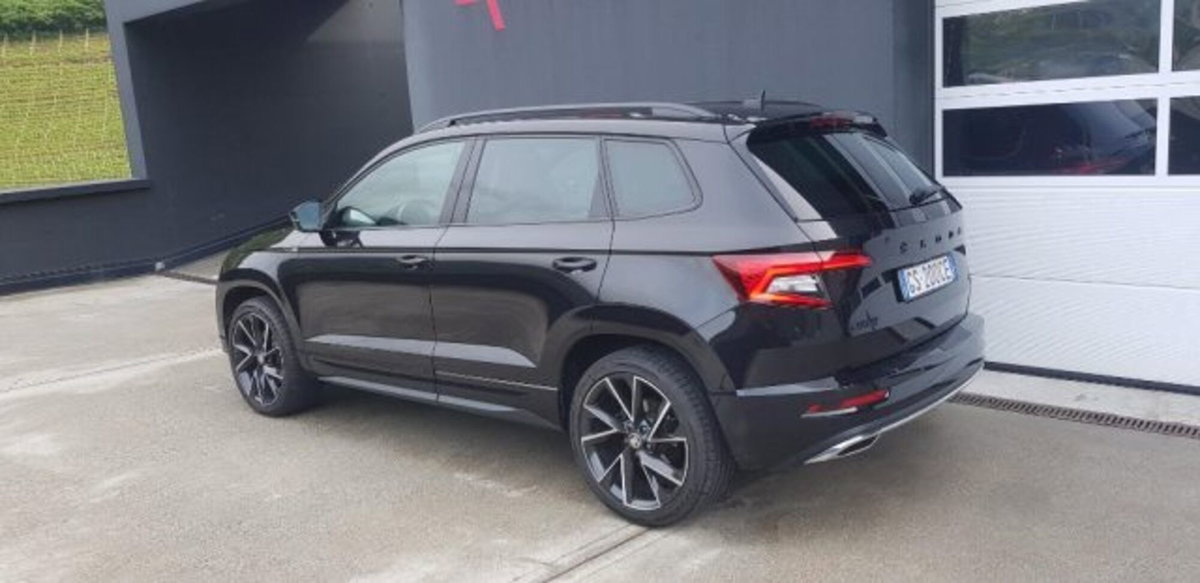 Skoda Karoq 2.0 TDI SCR 190 CV 4x4 DSG SportLine (4)
