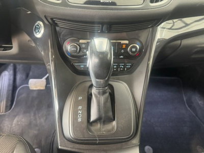 Ford Kuga 2.0 TDCI 180 CV S&S 4WD Powershift Titanium X (16)