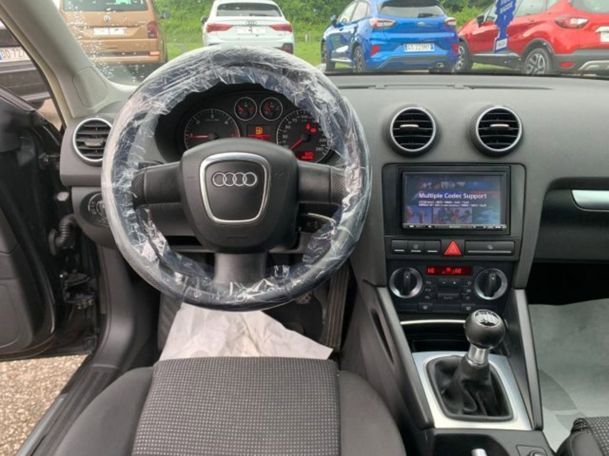Audi A3 Sportback 2.0 TDI 170 CV F.AP. Ambiente (13)