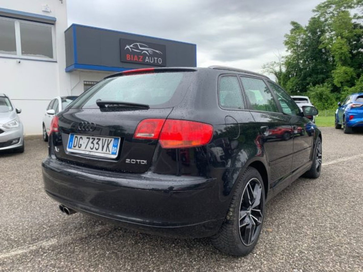 Audi A3 Sportback 2.0 TDI 170 CV F.AP. Ambiente (3)