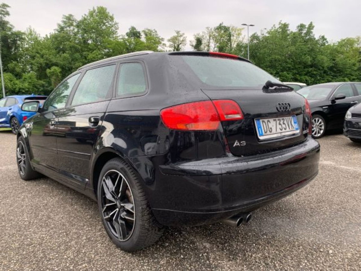Audi A3 Sportback 2.0 TDI 170 CV F.AP. Ambiente (4)