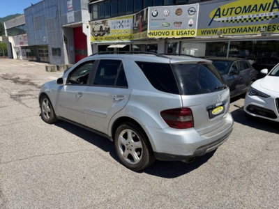 Mercedes-Benz Classe ML 320 CDI Sport (4)