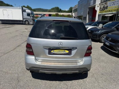 Mercedes-Benz Classe ML 320 CDI Sport (8)