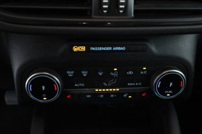 Ford Kuga 2.5 Plug In Hybrid 225 CV CVT 2WD ST-Line (13)