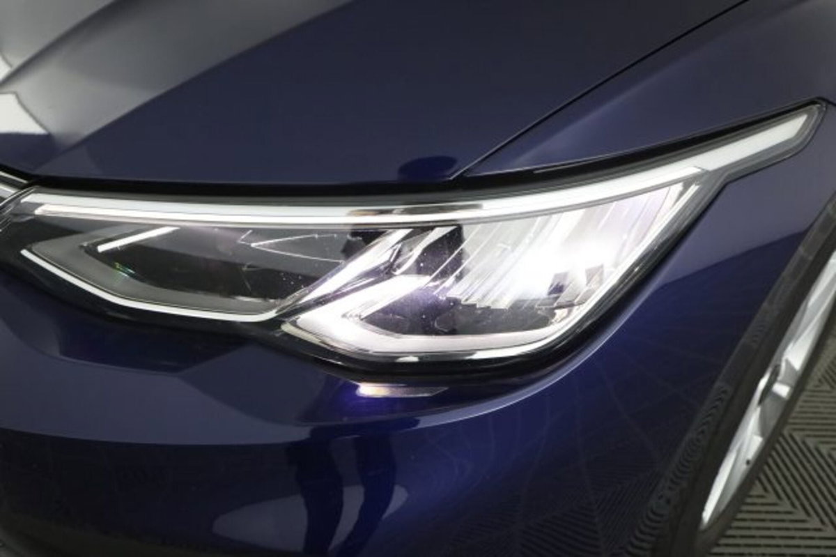 Volkswagen Golf 1.0 TSI EVO Life (9)