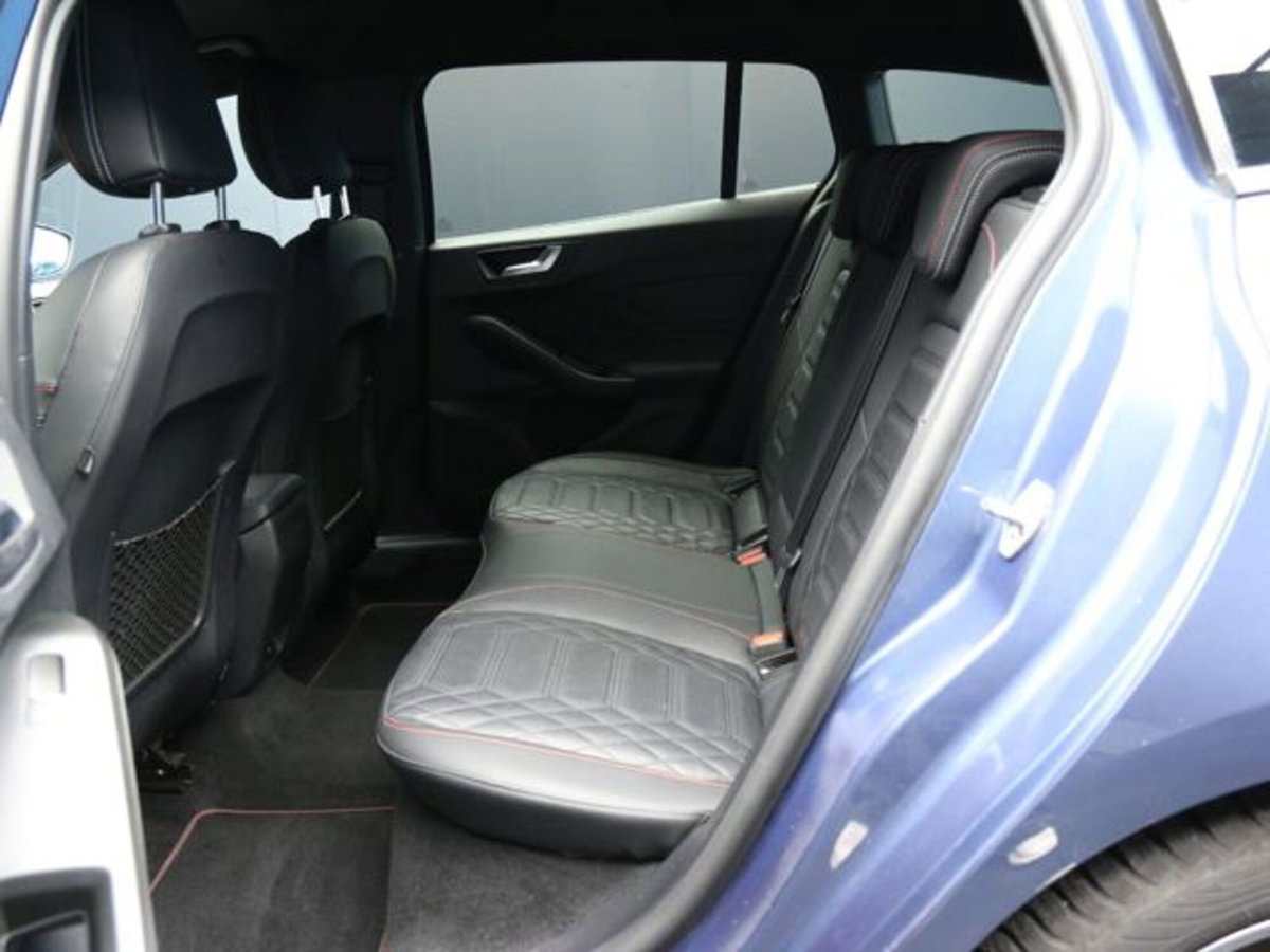 Ford Focus Station Wagon 1.0 EcoBoost Hybrid 125 CV Powershift SW ST-Line X (5)