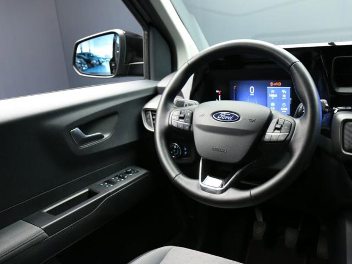 Ford Tourneo Courier 1.0 EcoBoost 100 CV Titanium (11)