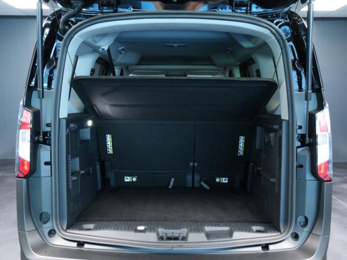Ford Tourneo Courier 1.0 EcoBoost 100 CV Titanium (6)