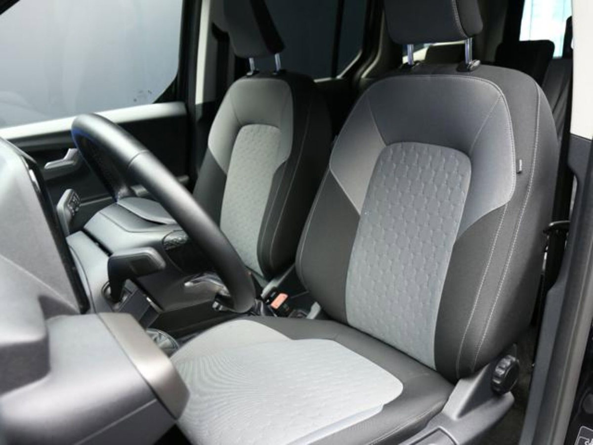Ford Tourneo Courier 1.0 EcoBoost 100 CV Titanium (9)