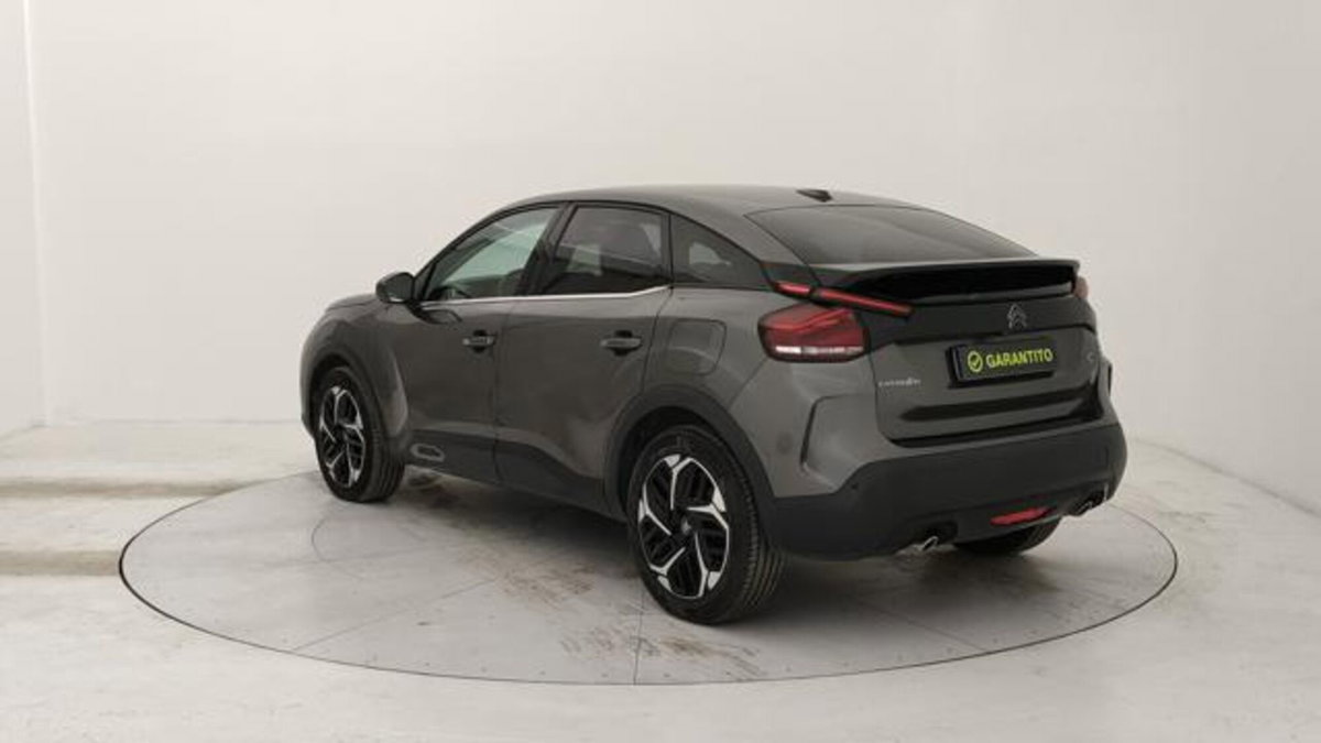 Citroen C4 PureTech 130 S&S EAT8 Shine (3)