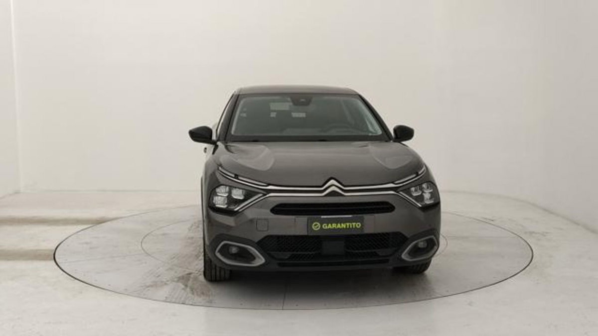Citroen C4 PureTech 130 S&S EAT8 Shine (8)
