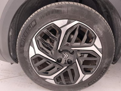 Citroen C4 PureTech 130 S&S EAT8 Shine (9)