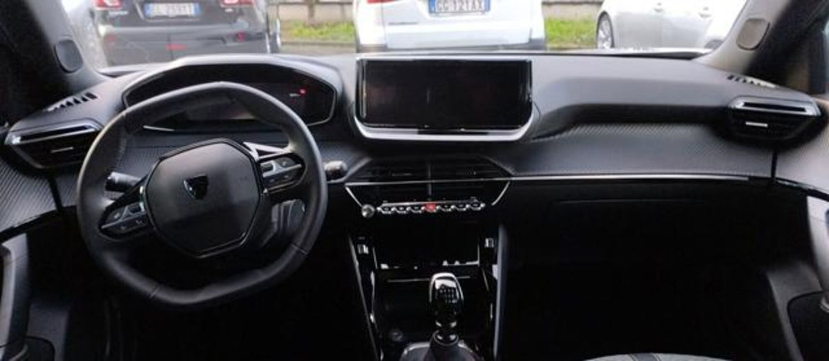 Peugeot 2008 Turbo 110 S&S Allure (13)