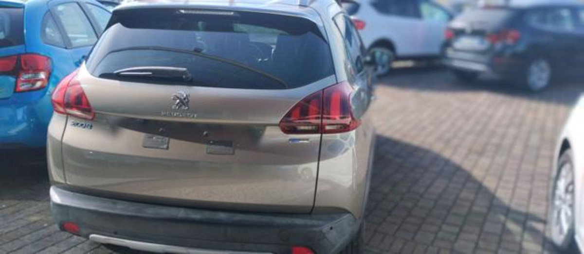 Peugeot 2008 Turbo 110 S&S Allure (18)