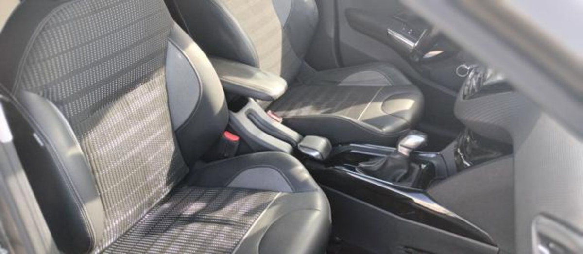 Peugeot 2008 Turbo 110 S&S Allure (19)