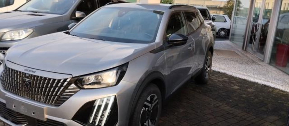 Peugeot 2008 Turbo 110 S&S Allure (2)