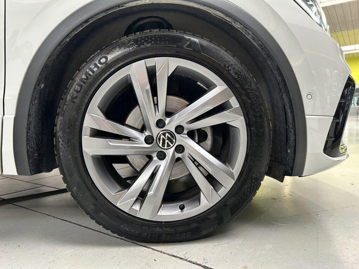 Volkswagen Tiguan 2.0 TDI 150 CV SCR DSG 4MOTION R-Line (6)