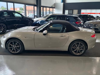 Mazda MX-5 2.0 Kazari (4)
