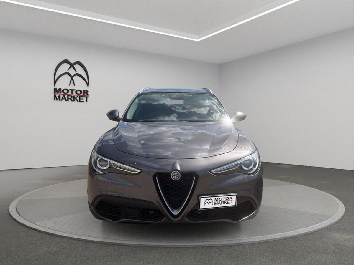 Alfa Romeo Stelvio Stelvio 2.0 Turbo 280 CV AT8 Q4 Ti (2)