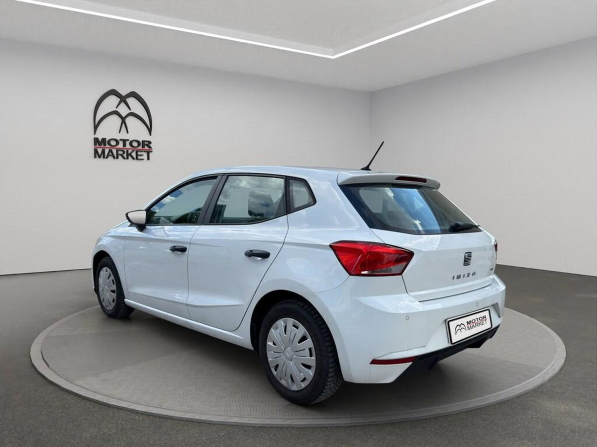 SEAT Ibiza 1.0 TGI 5 porte Reference (8)