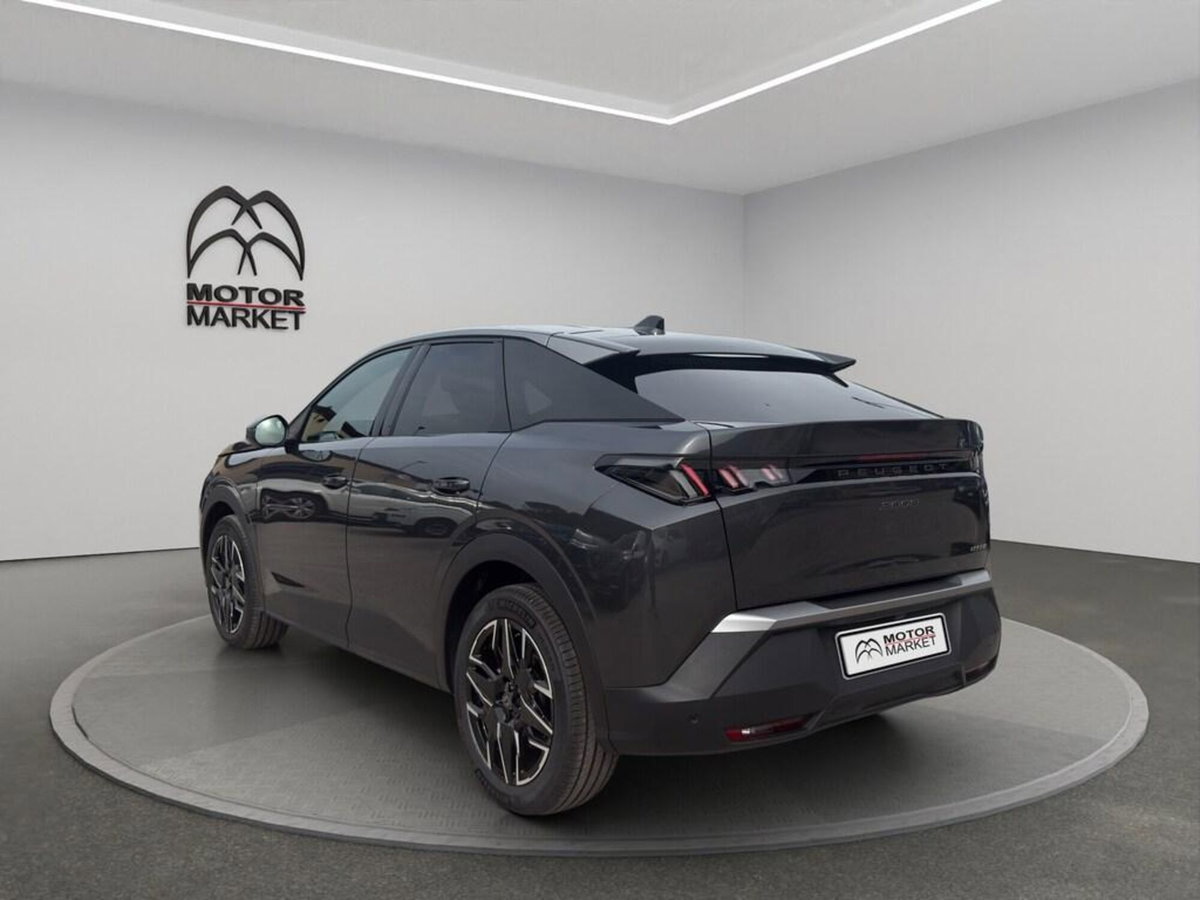 Peugeot 3008 1.2 hybrid GT Exclusive 145cv e-dcs6 (8)