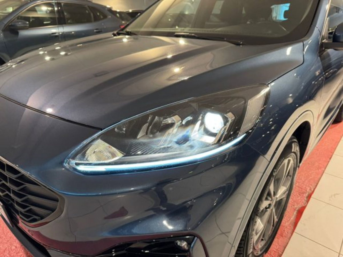 Ford Kuga 2.5 Full Hybrid 190 CV CVT AWD ST-Line Design (4)