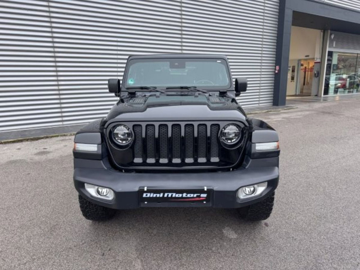 Jeep Wrangler 2.2 Mjt II Sahara (2)