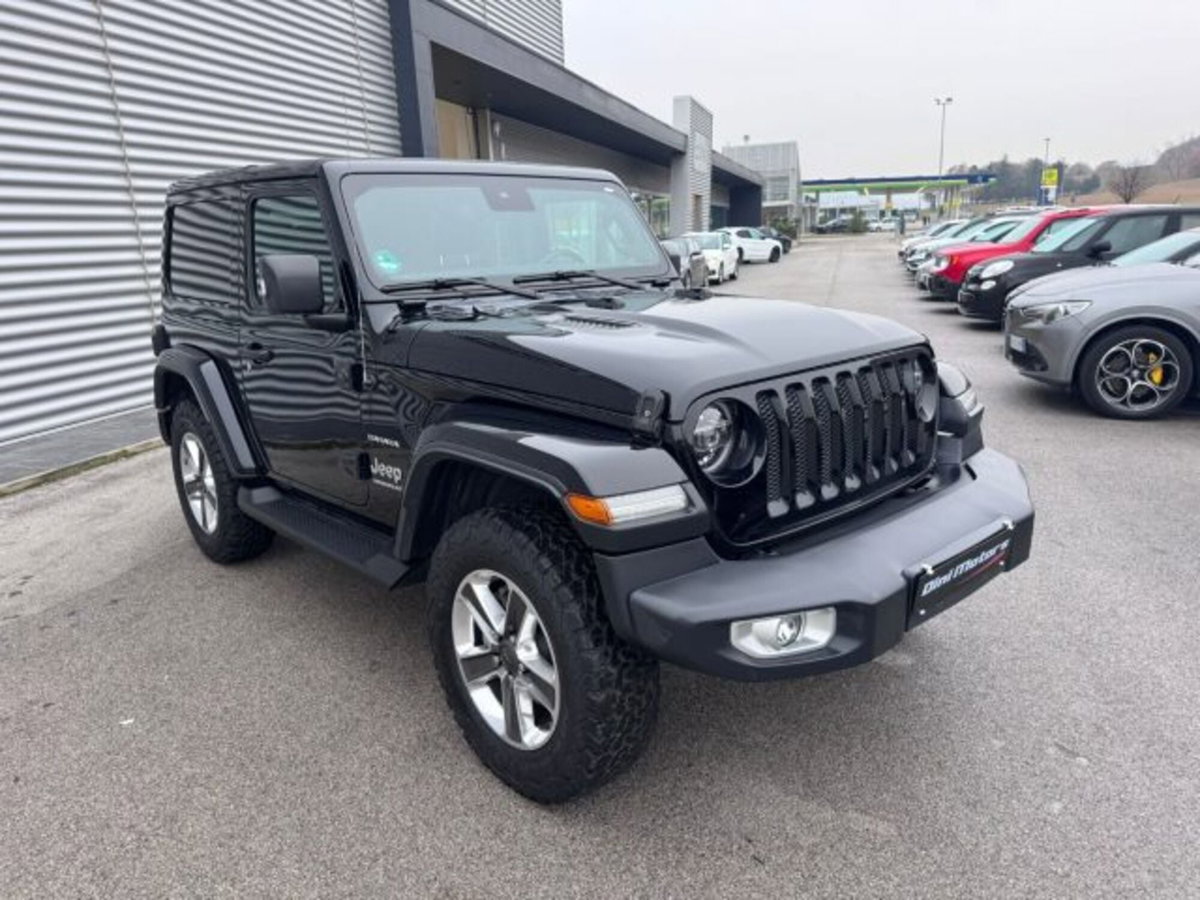 Jeep Wrangler 2.2 Mjt II Sahara (3)