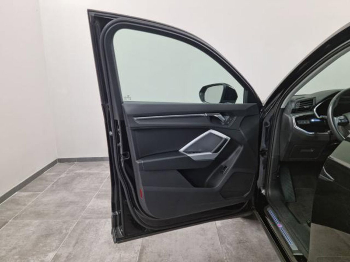 Audi Q3 Sportback 35 TDI quattro S tronic S line edition (17)