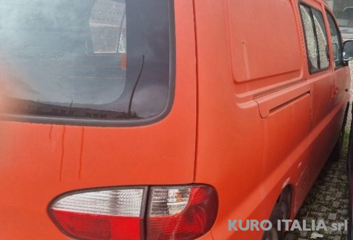 Hyundai H-1 Furgone 2.5 turbodiesel PC Van 3 posti (5)