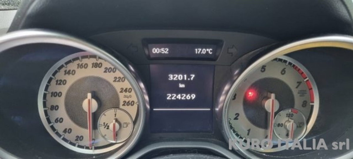 Mercedes-Benz SLK 200 CGI Sport (12)