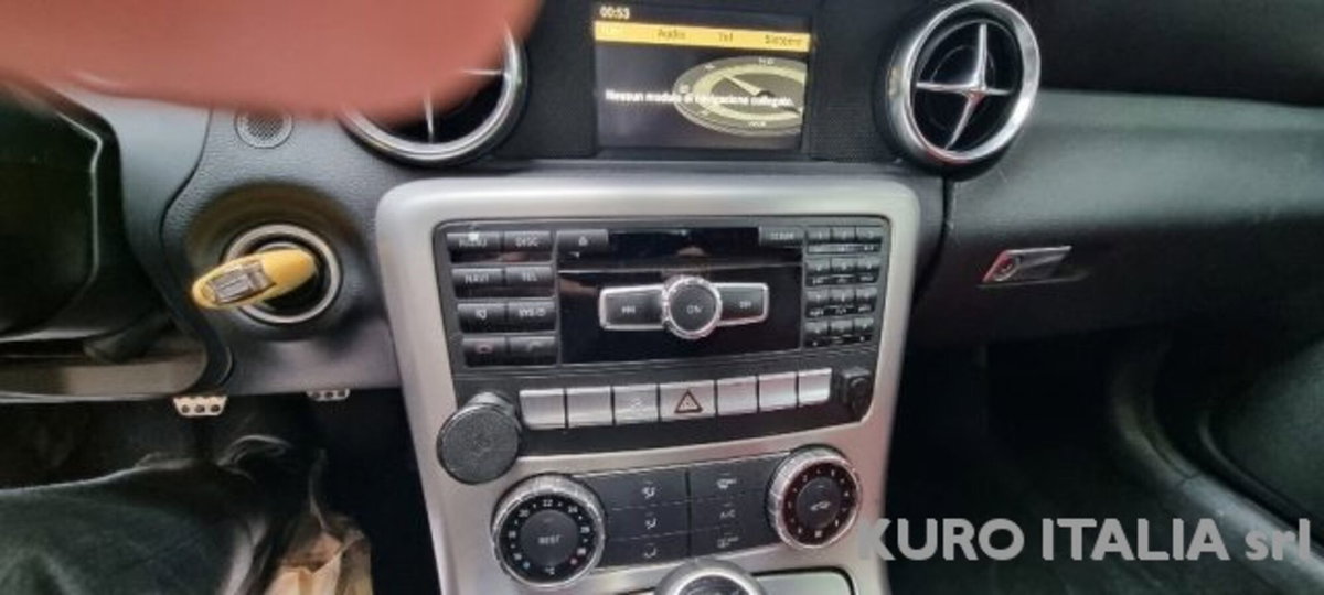 Mercedes-Benz SLK 200 CGI Sport (16)