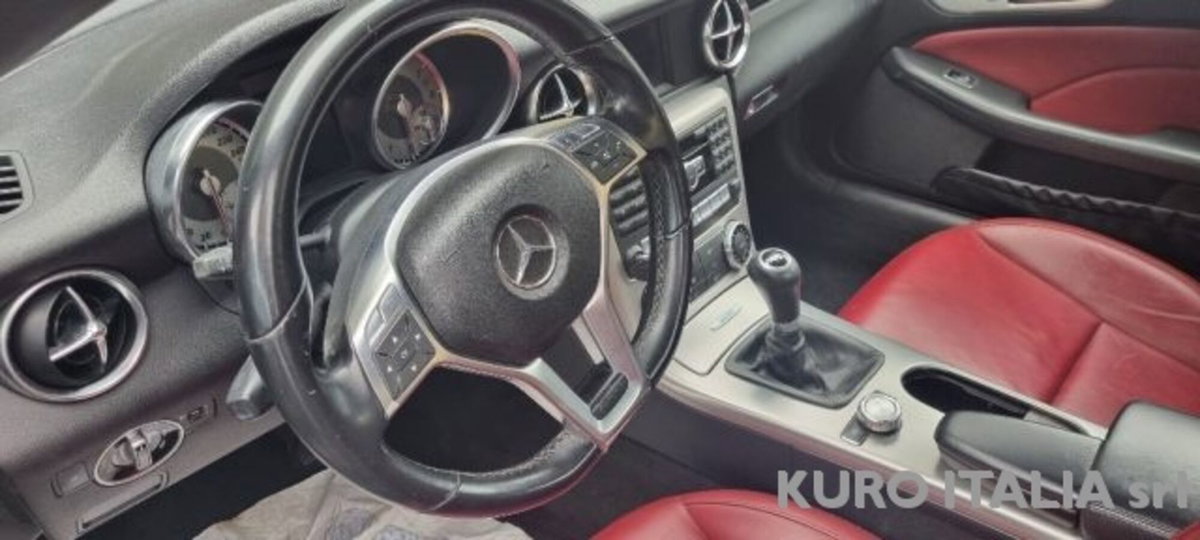 Mercedes-Benz SLK 200 CGI Sport (19)
