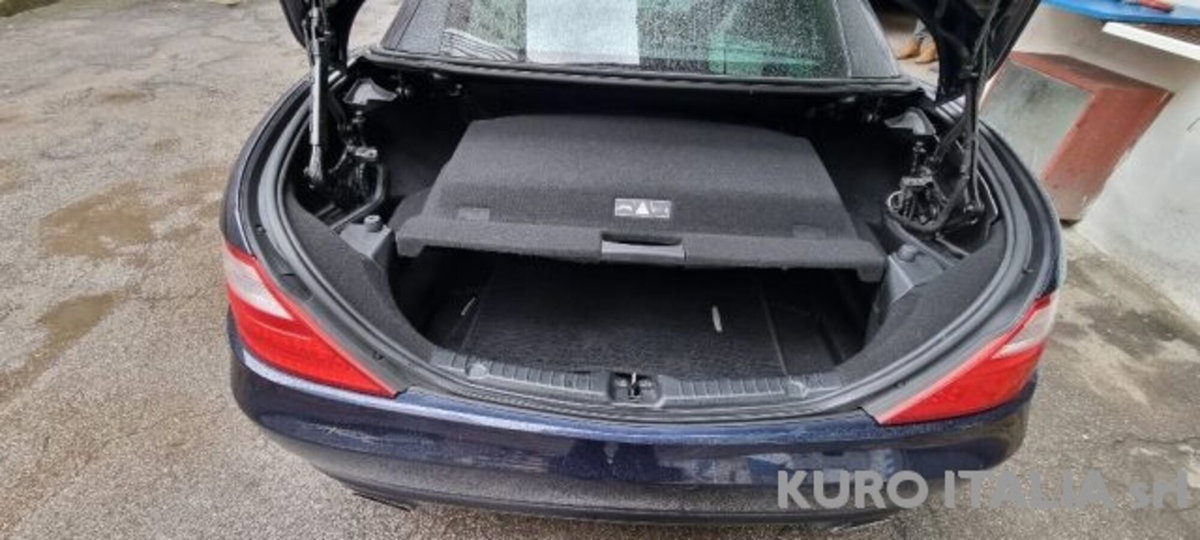 Mercedes-Benz SLK 200 CGI Sport (9)