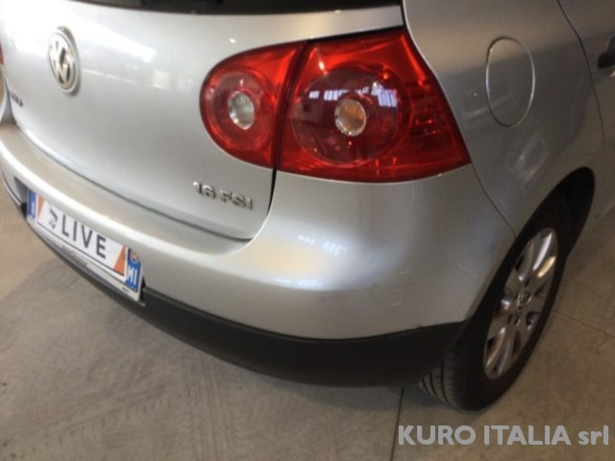 Volkswagen Golf 1.6 16V FSI 5p. Sportline (5)