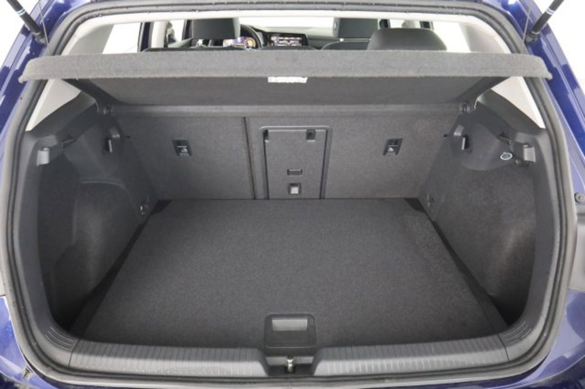 Volkswagen Golf 1.0 TSI EVO Life (6)