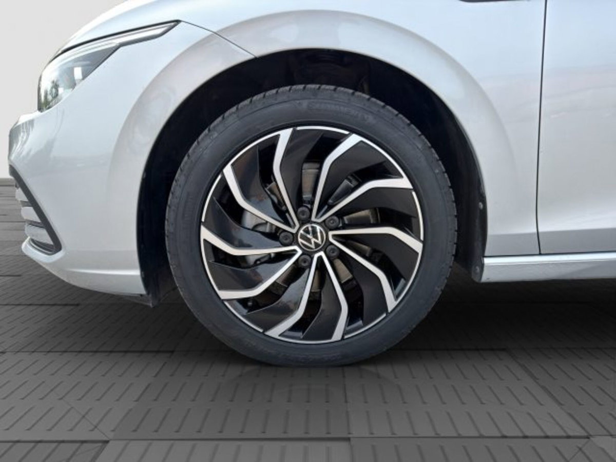Volkswagen Golf 1.5 eTSI 130 CV EVO ACT DSG Style (16)