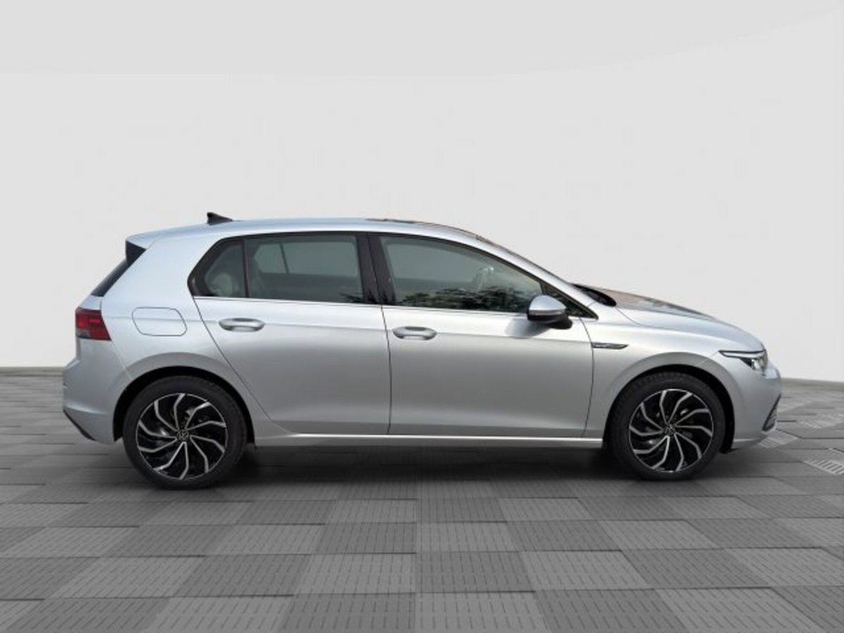 Volkswagen Golf 1.5 eTSI 130 CV EVO ACT DSG Style (6)