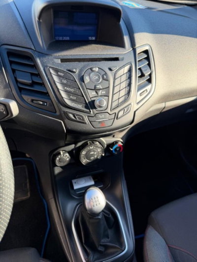 Ford Fiesta 1.5 TDCi 75CV 5 porte ST-Line (8)